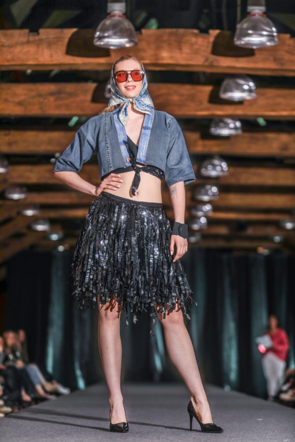Boléro en jeans upcyclé