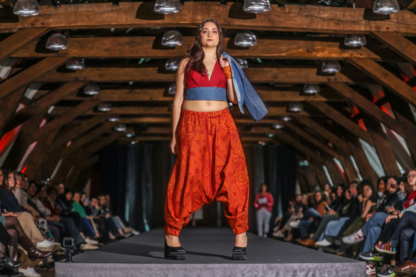 Sarouel arabesque rouge – Image 4