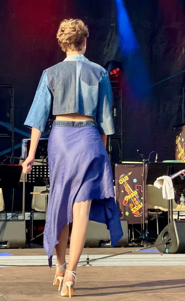 Boléro en denim upcyclé – Image 2