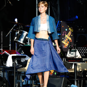 Boléro en denim upcyclé