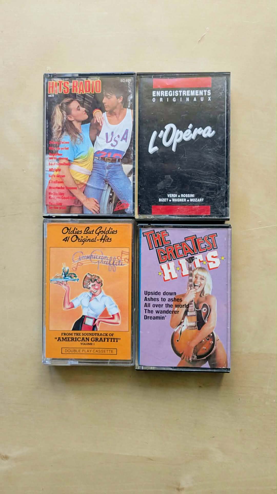 Boucles d'oreilles cassettes upcyclées – Image 2